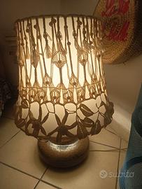 Lume uncinetto e ceramica