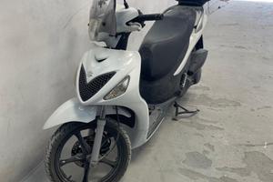 Suzuki motor 150 trattabile