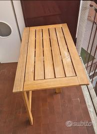 Tavolino pieghevole in legno da balcone o giardino