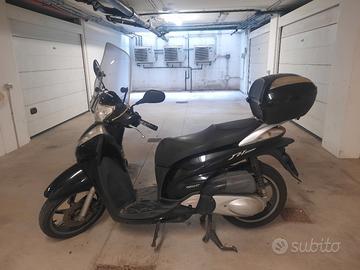 Moto Honda SH300