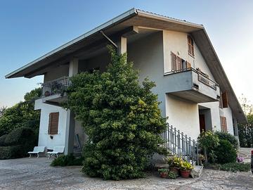 Villa in campagna Classe A