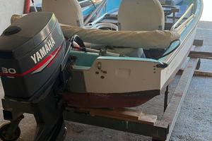 Boston Whaler 4 mt Yamaha 30hp