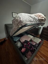 Letto matrimoniale a cassetto