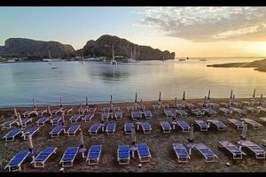 Lido Sabbie Nere - Vulcano