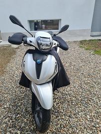 Piaggio Beverly 300 s 