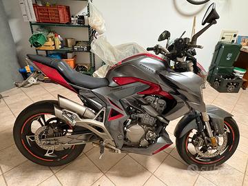 Zontes 310r con soli 7500km!!