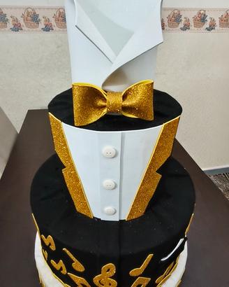 Torta finta per cerimonie tema musicale