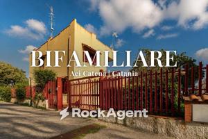 Villa di 258 m² con più di 5 locali a Aci Catena