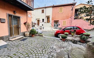 Bilocale con box: comfort e praticità a Montalto