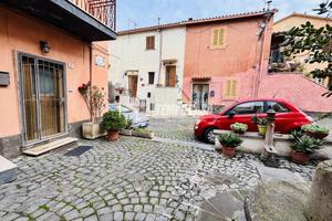 Bilocale con box: comfort e praticità a Montalto