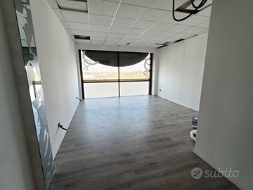 Ufficio in fase di realizzazione-fronte Via Emilia