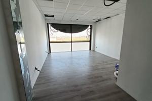 Ufficio in fase di realizzazione-fronte Via Emilia