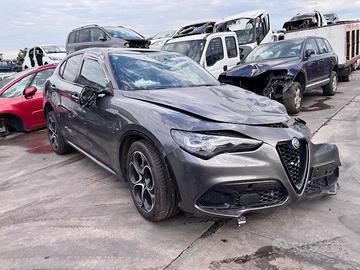 Per ricambi Alfa Romeo Stelvio Veloce d 2023 kw154