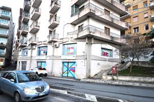 Rif. 9785 - Loc. comm.le/Ufficio " Tripla esposiz