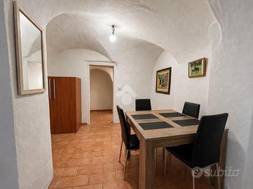 2 LOCALI A PIGNA