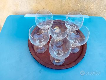 vassoio vintage in pelle con 6 bicchieri vintage 