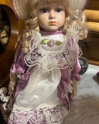 Bambola vintage porcellana