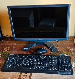 Monitor Acer 19 pollici + casse e subwoofer