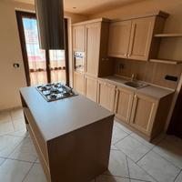 Cucina in legno Veneta Cucine