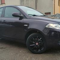 Lancia Ypsilon 5 Porte Ypsilon 1.2 8v Elefantino e