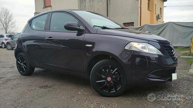 Lancia Ypsilon 5 Porte Ypsilon 1.2 8v Elefantino e