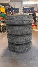 Set 4 gomme estive e 4 invernali 185/65 R15 H88