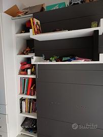 letto a scomparsa con scrivania e libreria