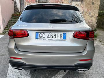 Mercedes benz glc 300 4 matic eq boost premium plu