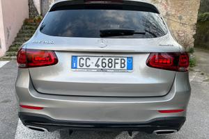 Mercedes benz glc 300 4 matic eq boost premium plu