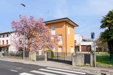 Appartamento - Aiello del Friuli