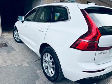 Volvo XC60 (2019) TAGLIANDI CERTIFICATI VOLVO