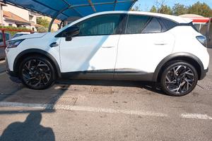 Renault Captur full Hybrid Esprite ALPINE 160 cv