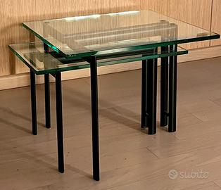 Comodini in acciaio e vetro - bordo scheggiato