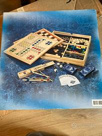 Raccolta di giochi da tavolo in legno