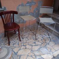 sedia tone e sedie in acciaio