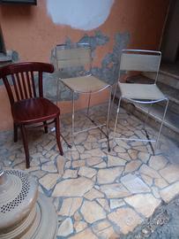 sedia tone e sedie in acciaio