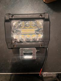 Fari auto e fuoristrada