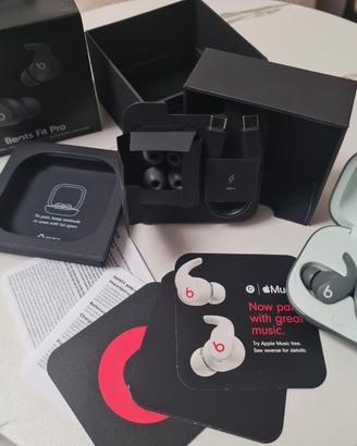 Auricolari originali Beats Fit Pro