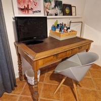 Scrivania primi novecento da bancario 