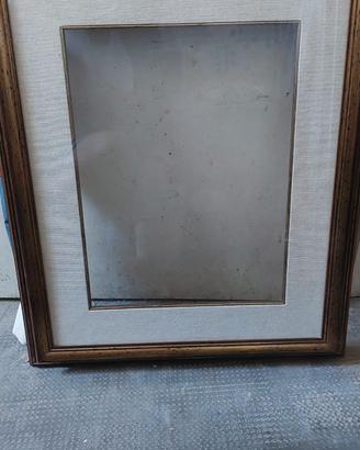 Cornice legno 40x50 cm con vetro e passe-partout