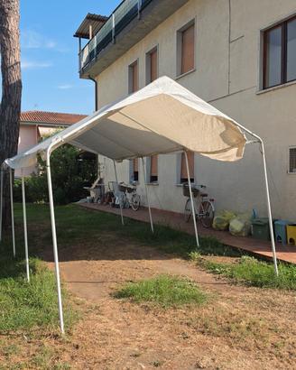 Gazebo per auto