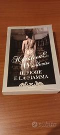 Romanzo "Il fiore e la fiamma"