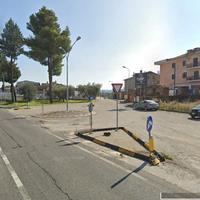 Locale commerciale vari usi