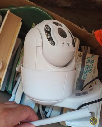 Videocamera  girevole nuova  notturna allarme wifi
