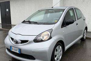 Toyota Aygo 1.0 12V VVT-i 5 porte Griffe
