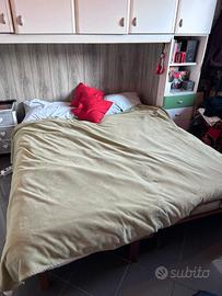 Letto Matrimoniale con Doghe in Legno + Materassi