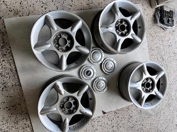 Cerchi da 16 pollici Mini Cooper, buone condizioni