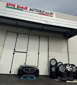 MUSO E AIRBAG JAGUAR EPACE FARI LED