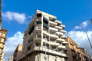 4 vani ideale investimento in Via Del Vespro