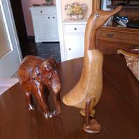 Animali e oggetti in legno 